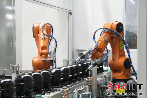 年產(chǎn)銷達(dá)3400萬臺 長虹壓縮機(jī)產(chǎn)業(yè)全球奪冠.jpg 年產(chǎn)銷達(dá)3400萬臺 長虹壓縮機(jī)產(chǎn)業(yè)全球奪冠.jpg